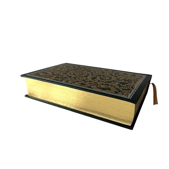 😍Grimm's Complete Fairytales Hard Cover Gold Embossed 211 Stories With Ribbon - Picture 3 of 5